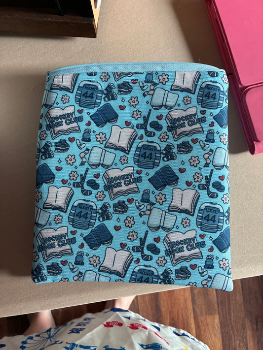 Book sleeve medium